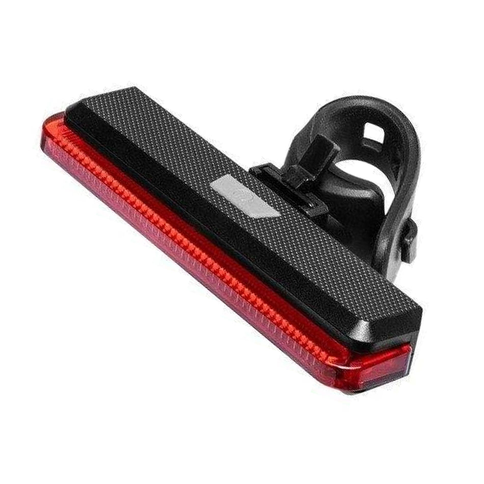 Fahrrad Rücklicht Falcon Eye RAZOR LED 100 Lumen Betterie